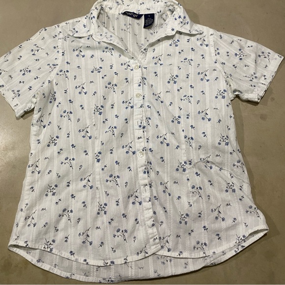 button up shirt - Picture 1 of 3